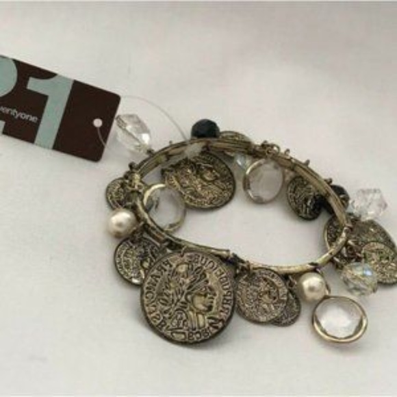 NWT Twenty One Women's Silver Coin Charm Bracelet - Picture 3 of 4